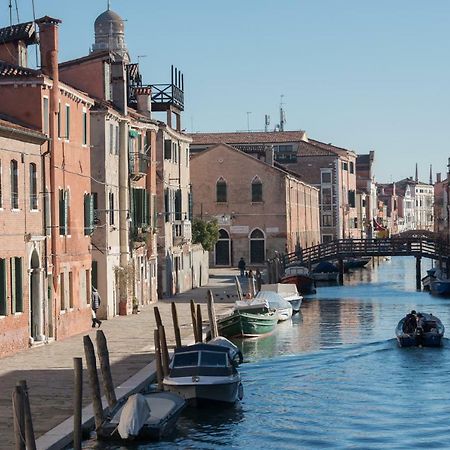 Art Painting Apartment With Canal View Βενετία Εξωτερικό φωτογραφία